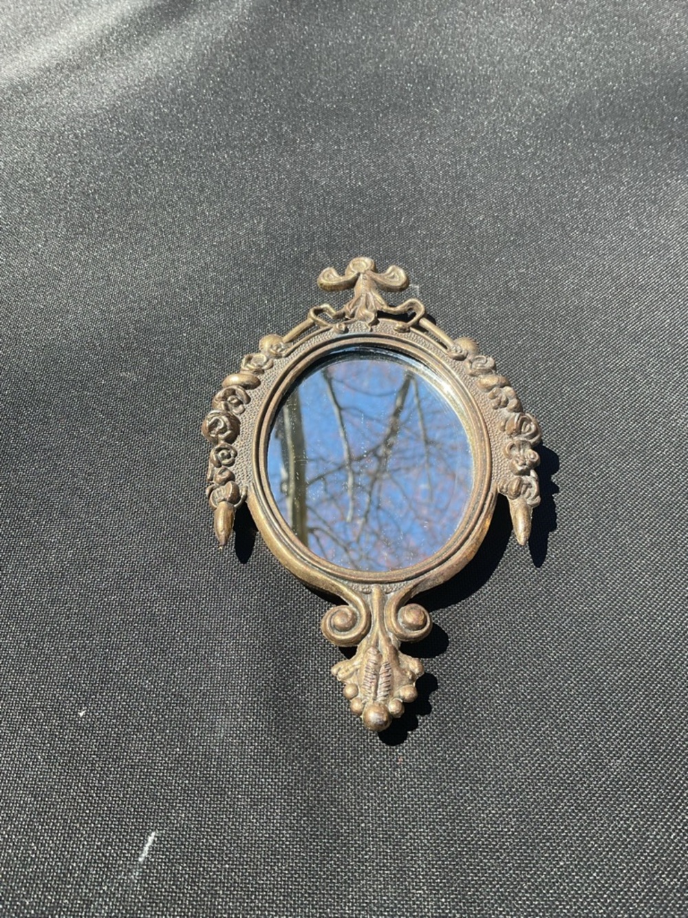 Vintage Victorian Italian Ornate Bronze-Tone Oval Wall small Mirror - Picture 2 of 6